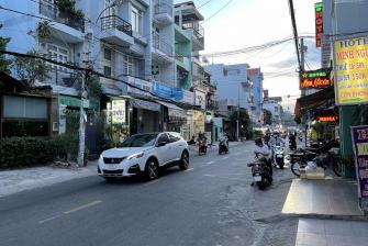Cần bán gấp nhà mặt tiền Lê Văn Lương, Tân Phong, Quận 7. 5x26.6m