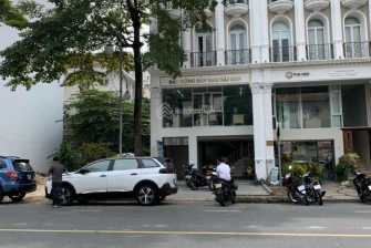 Bán nhà góc 2 mặt tiền Huỳnh Tấn Phát, Quận 7, giá 23.9 tỷ