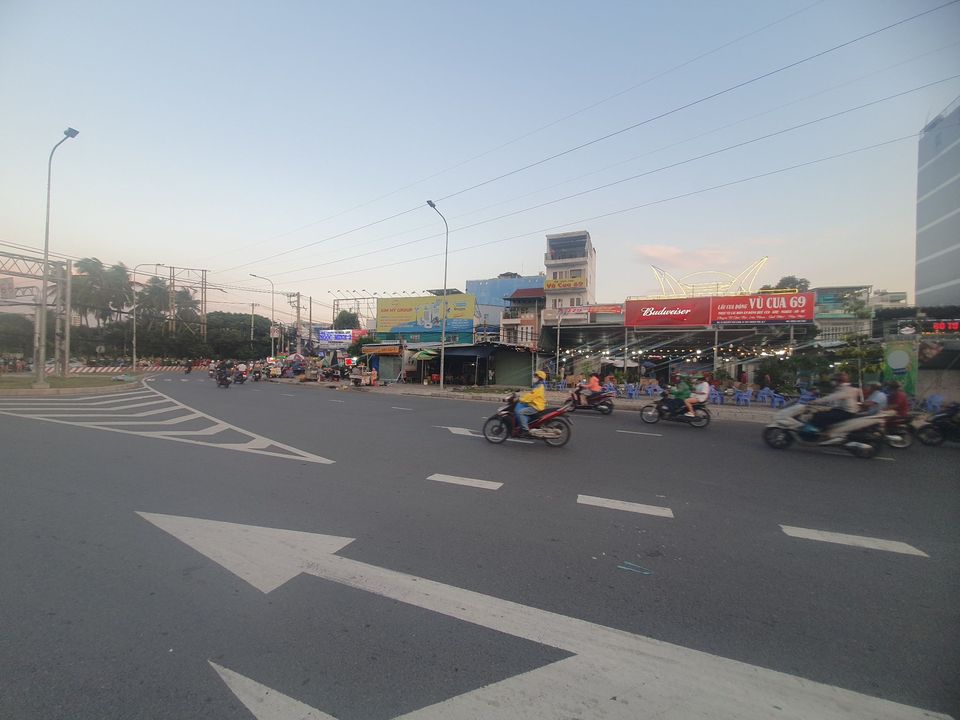 Bán nhà mặt tiền Nguyễn Văn Linh, Tân Thuận Tây, Quận 7 - 42m2
