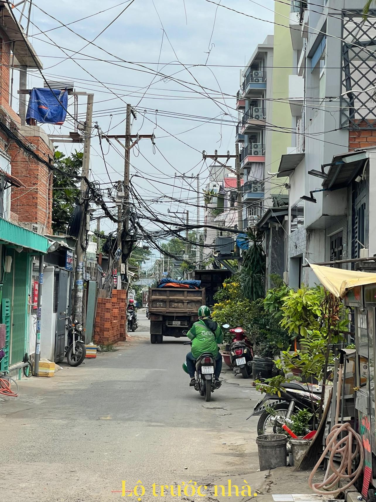 Nhà bán Q7, hẻm 300 Nguyễn Văn Linh, 135m2, Bình Thuận