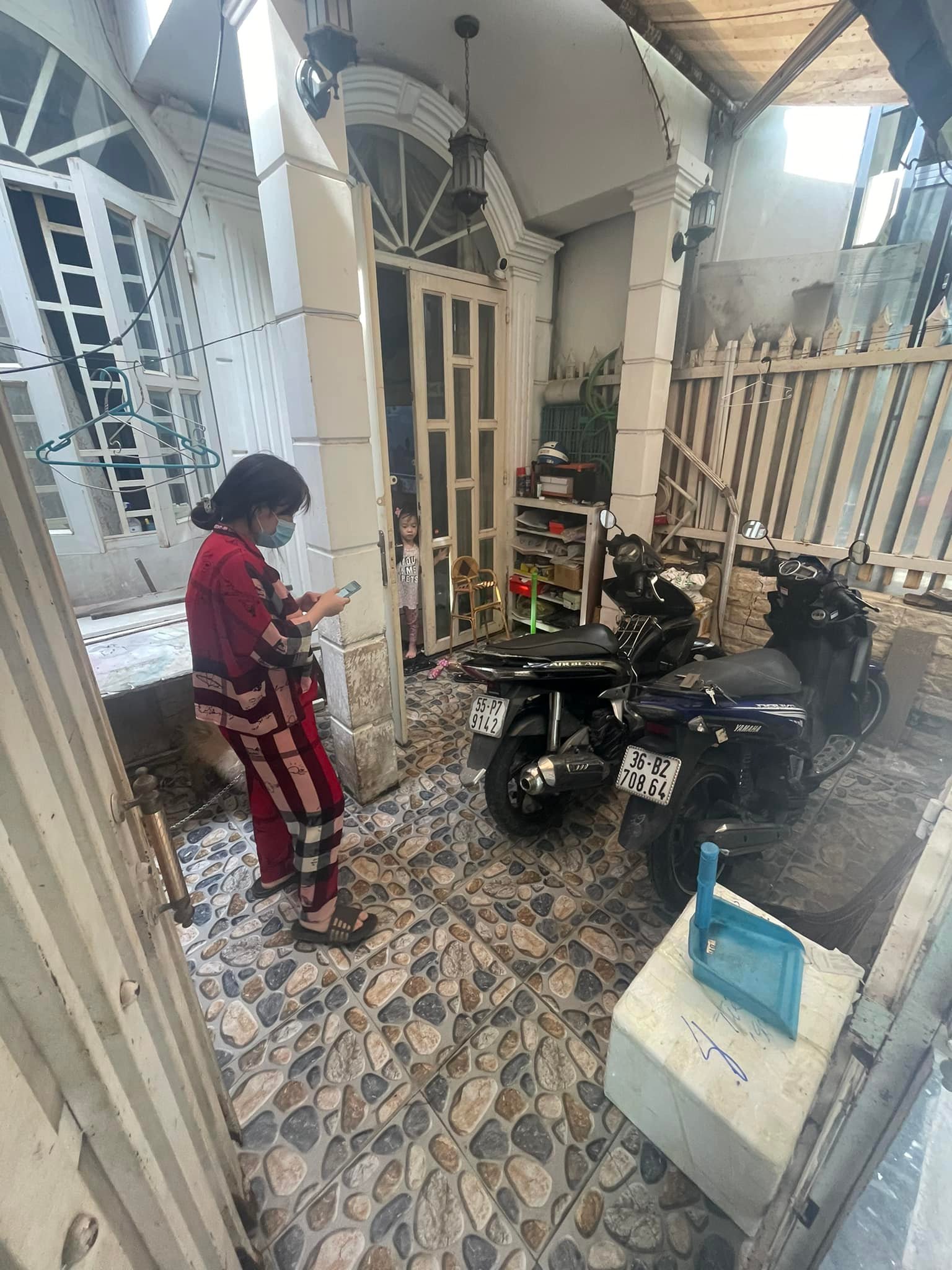 2 Nhà bán Q7, hẻm 88 Nguyễn Văn Quỳ, 72m2, Phú Thuận