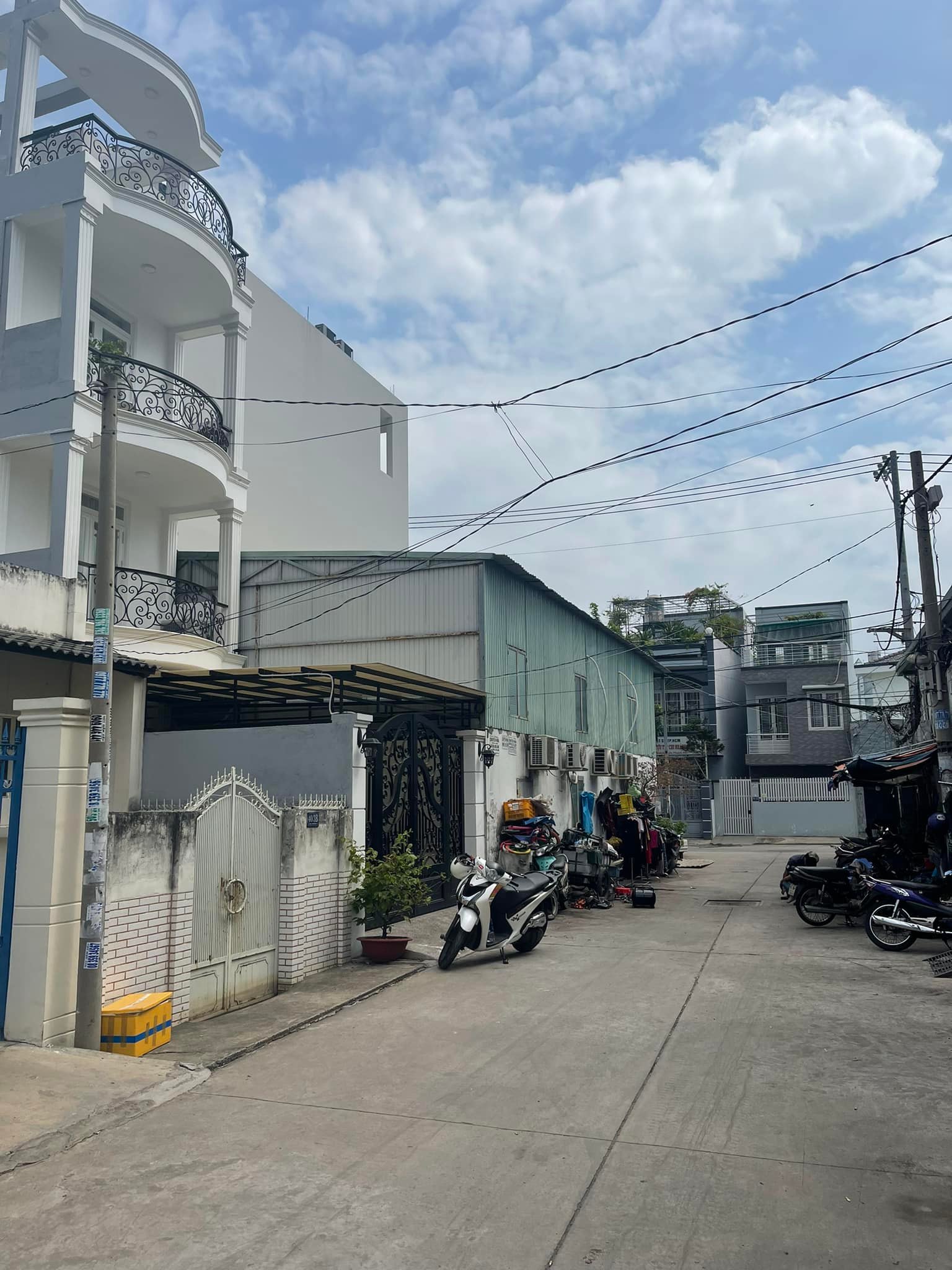 5 Nhà bán Q7, hẻm XH Gò Ô Môi, 80m2, Phú Thuận